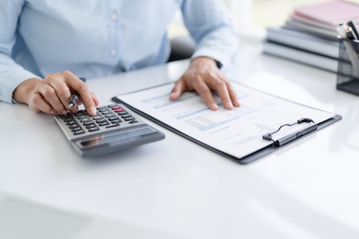 Pensioni di agosto, adeguamenti e ribassi 