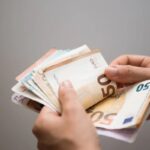 Aumenti in busta paga di agosto: a chi spettano