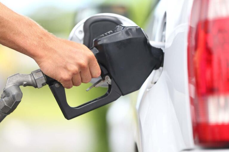 Benzina quasi gratis, ecco i luoghi dove un pieno ti costa due spiccioli