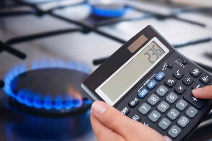 Bollette gas e luce, a chi spetta il Bonus