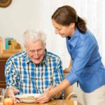 Legge 104, arriva un mese di respiro per chi assiste un familiare