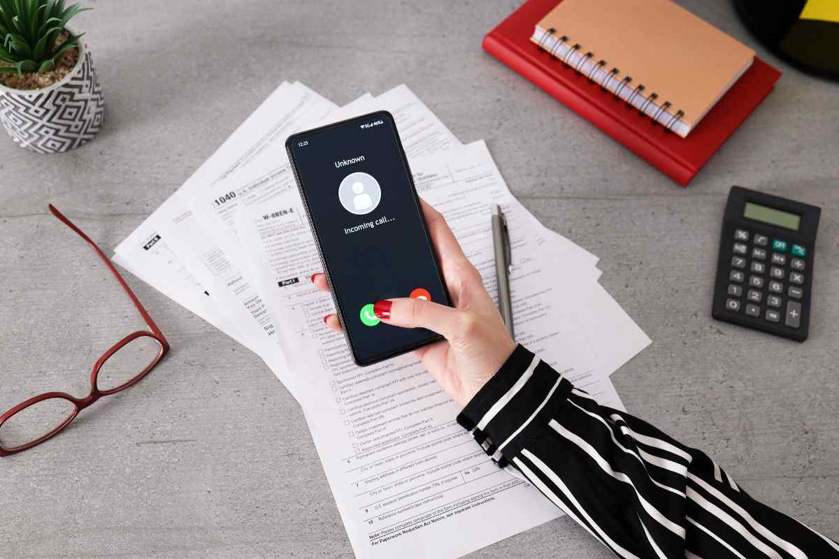 Come difendersi dai truffatori telefonici