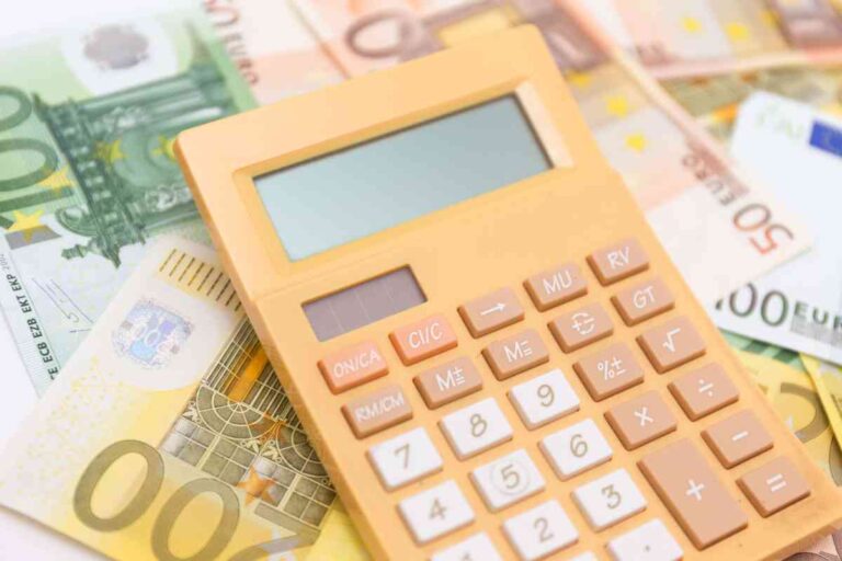 Tredicesima record in arrivo, ecco chi riceverà una pioggia di soldi dal governo