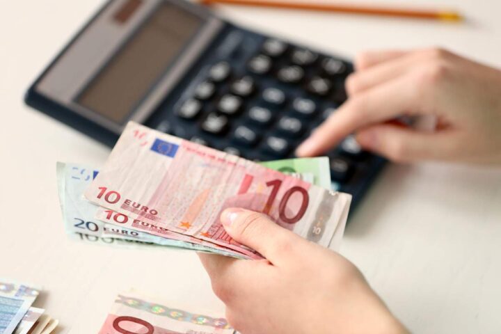 Fisco, nuova stangata sul contante