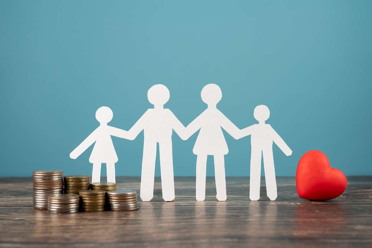 Fino a 300 euro per sostenere le famiglie