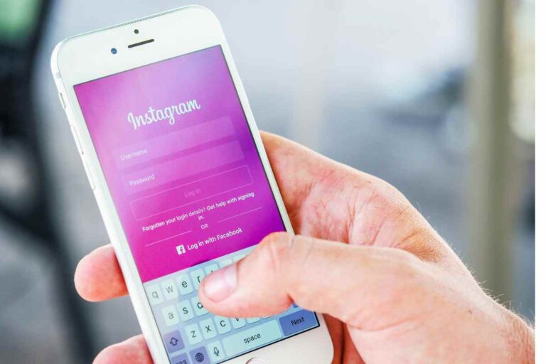 Instagram, come vedere i profili privati senza seguirli