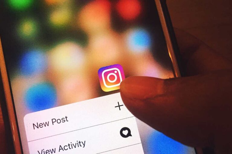 facebook instagram ti chiedono soldi