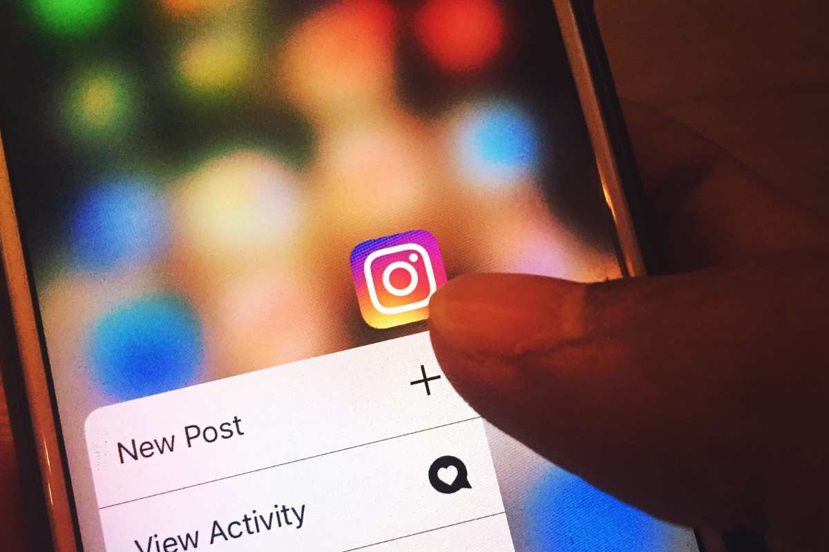 facebook instagram ti chiedono soldi