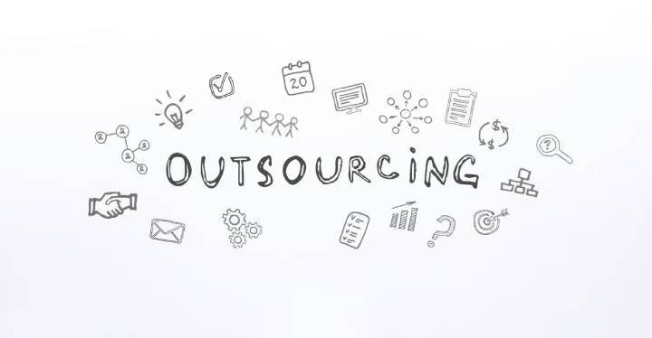 outsourcing significato vantaggi