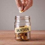 pensioni, se hai tra i 71 e i 76 anni puoi richiedere un aumento