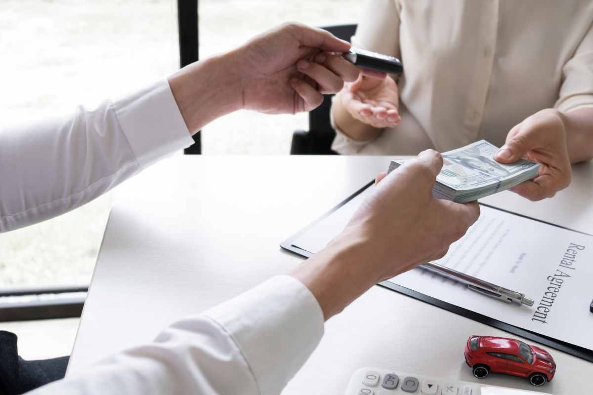 Se sei single paghi una tassa? La clausola che frega tutti